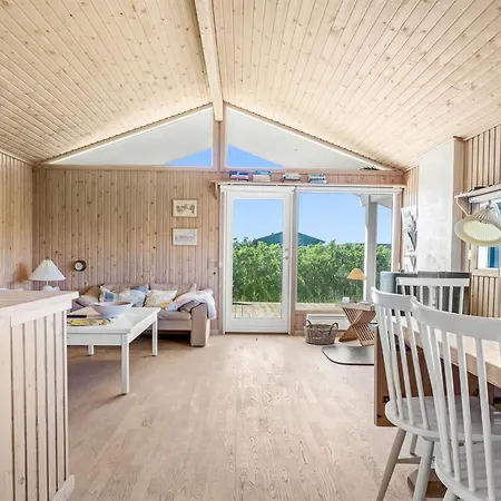 Maerta - 300m From The Sea By Interhome *