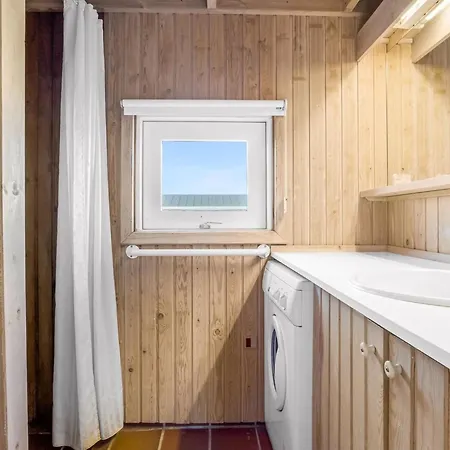 Maerta - 300m From The Sea By Interhome *